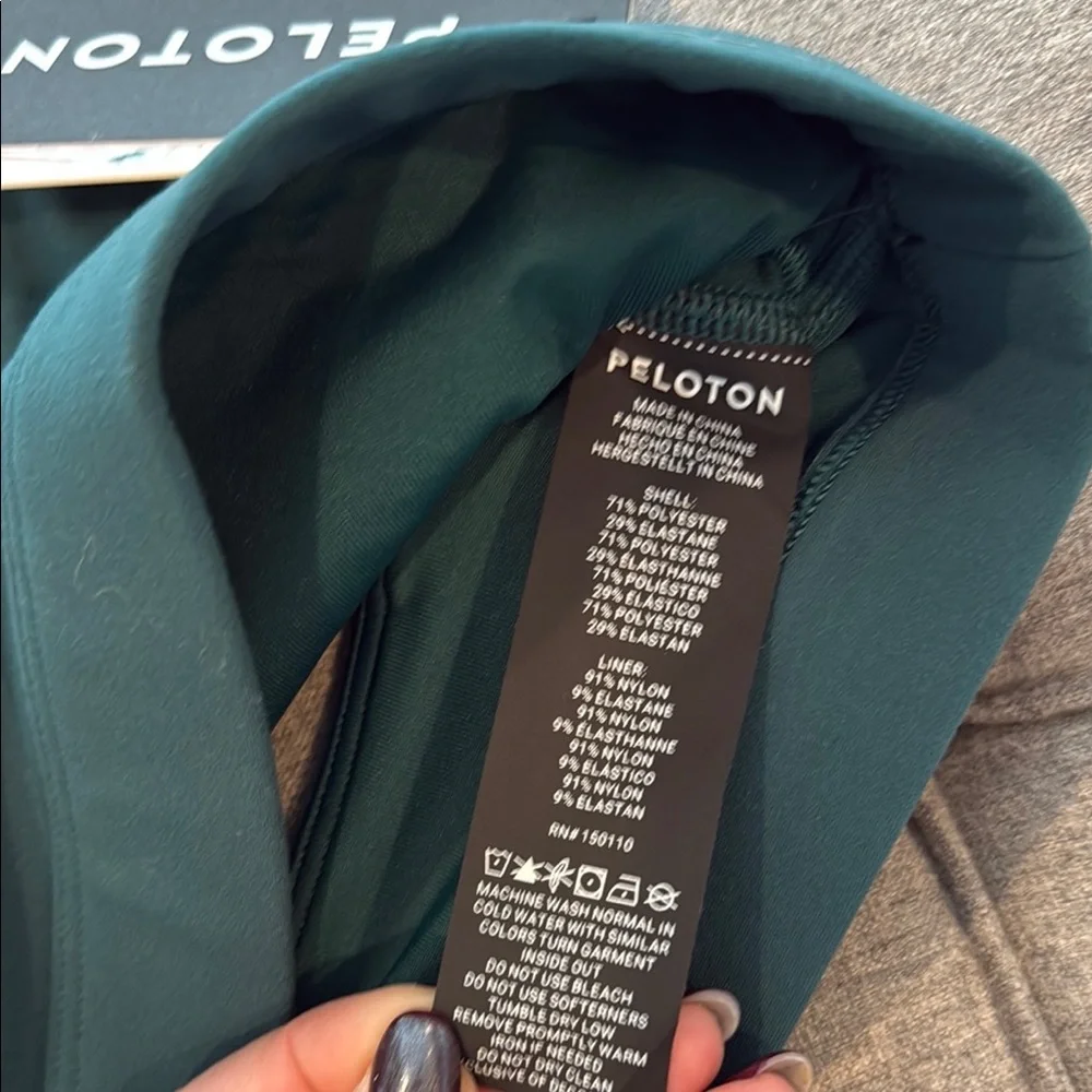 Peloton Cadent O-Ring one shoulder bra. NWT